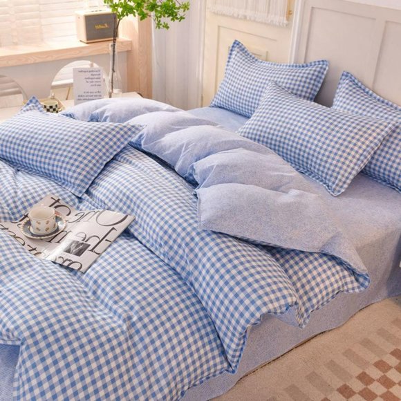 Premium Microfiber Bedding Set of Four - Picture 2 of 8